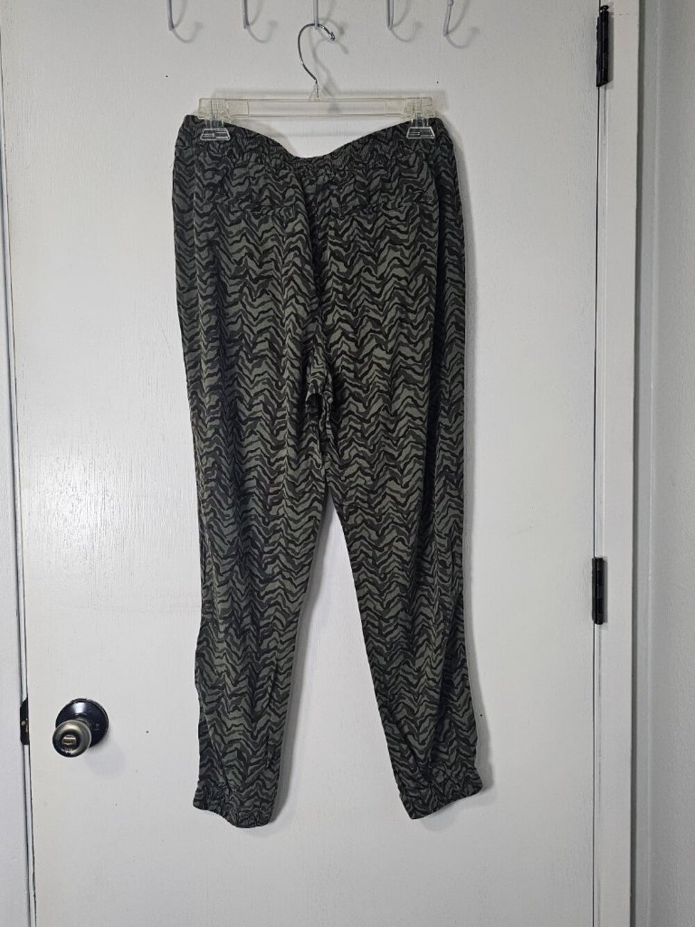 Faded Glory Military Wavy Print Joggers Elastic Waist Olive Green Size Small - Picture 3 of 7